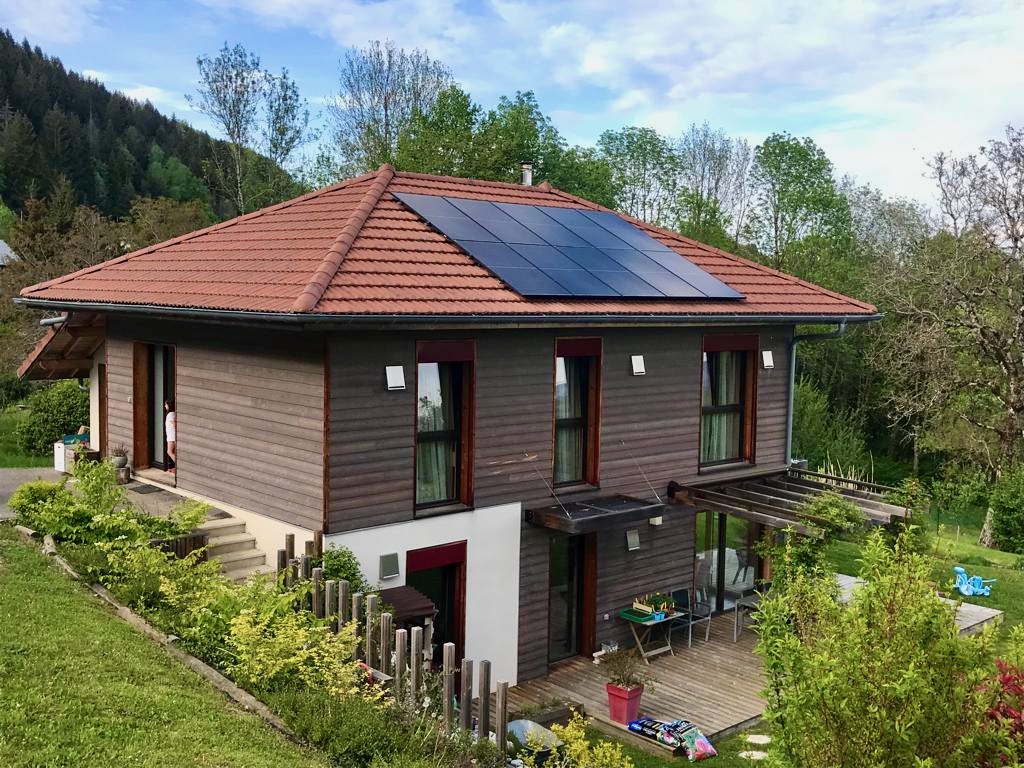 energies services France installation solaire photovoltaïque panneaux onduleurs Dualsun Enphase autoconsommation Haute Savoie Le Sappey economie energie