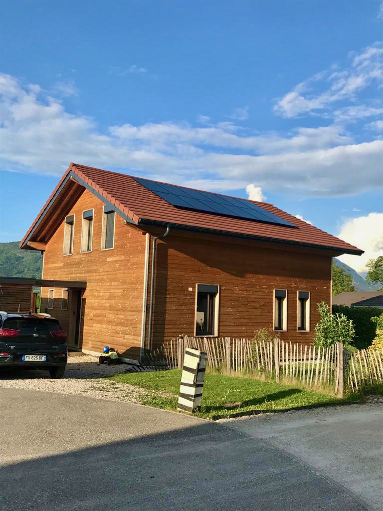 energies services france installation solaire photovoltaïque panneaux onduleurs Dualsun Enphase autoconsommation Haute Savoie Amancy economie energie