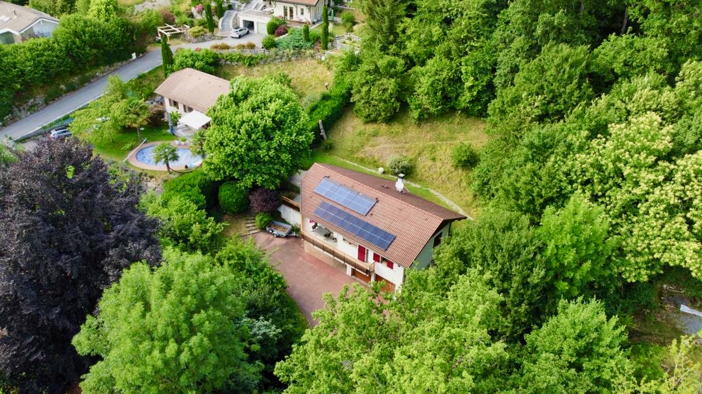 energies services France installation solaire photovoltaïque panneaux onduleurs Dualsun Enphase autoconsommation Haute Savoie Fillinges economie energie
