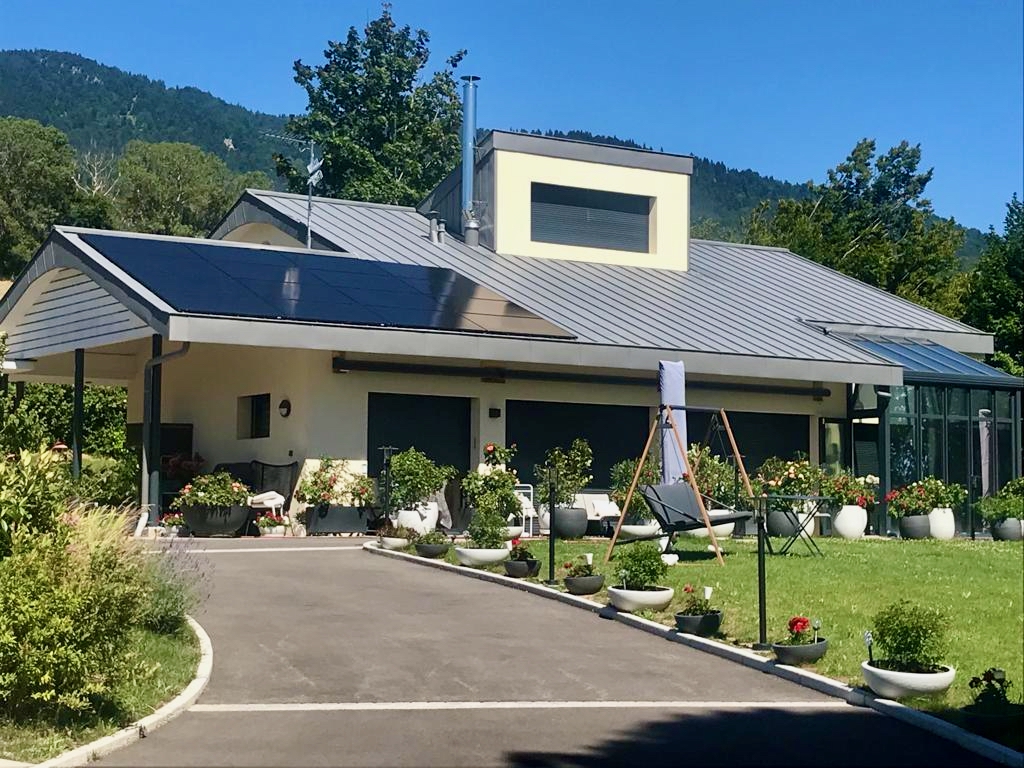 energies services France installation solaire photovoltaïque panneaux onduleurs Dualsun Enphase autoconsommation Haute Savoie Cranves Sales economie energie