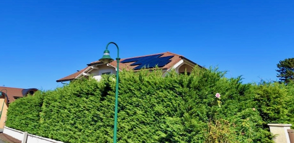 energies services France installation solaire photovoltaïque panneaux onduleurs Francilienne AP Systems autoconsommation Ain Prevessin Moens economie energie