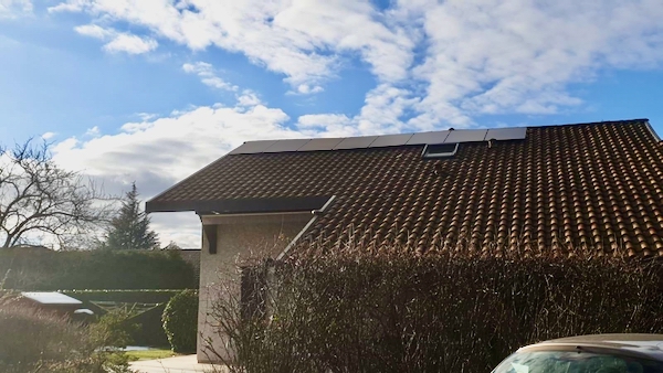 energies services France installation solaire photovoltaïque panneaux onduleurs Dualsun Enphase autoconsommation Haute Savoie Saint Pierre En Faucigny economie energie