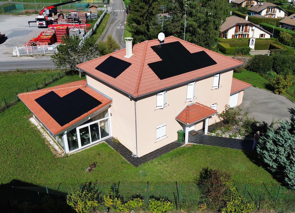 22 panneaux solaires à Peillonnex en Haut-Savoie